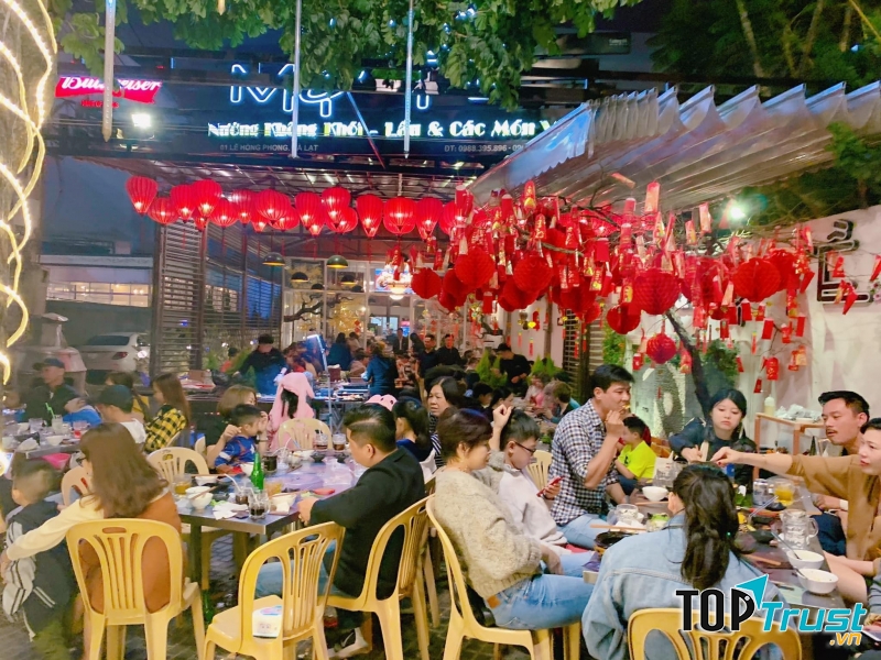 BBQ Mọ Tề là cái tên khá nổi tiếng, được nhiều người giới thiệu cho những bạn thích món nướng với giá bình dân.