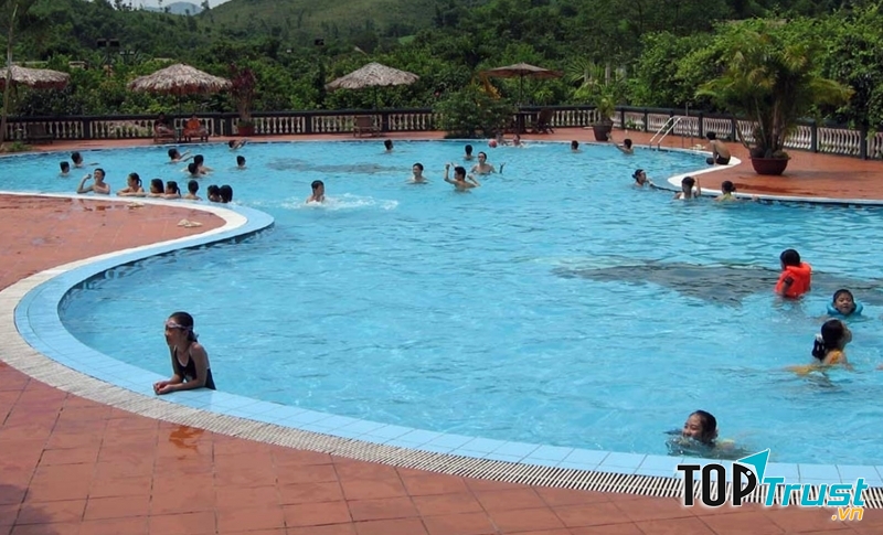 Độ an toàn khi học bơi ở đây vô cùng đảm bảo.