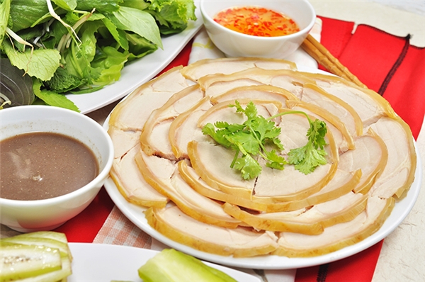 Bê Thui Cầu Mống