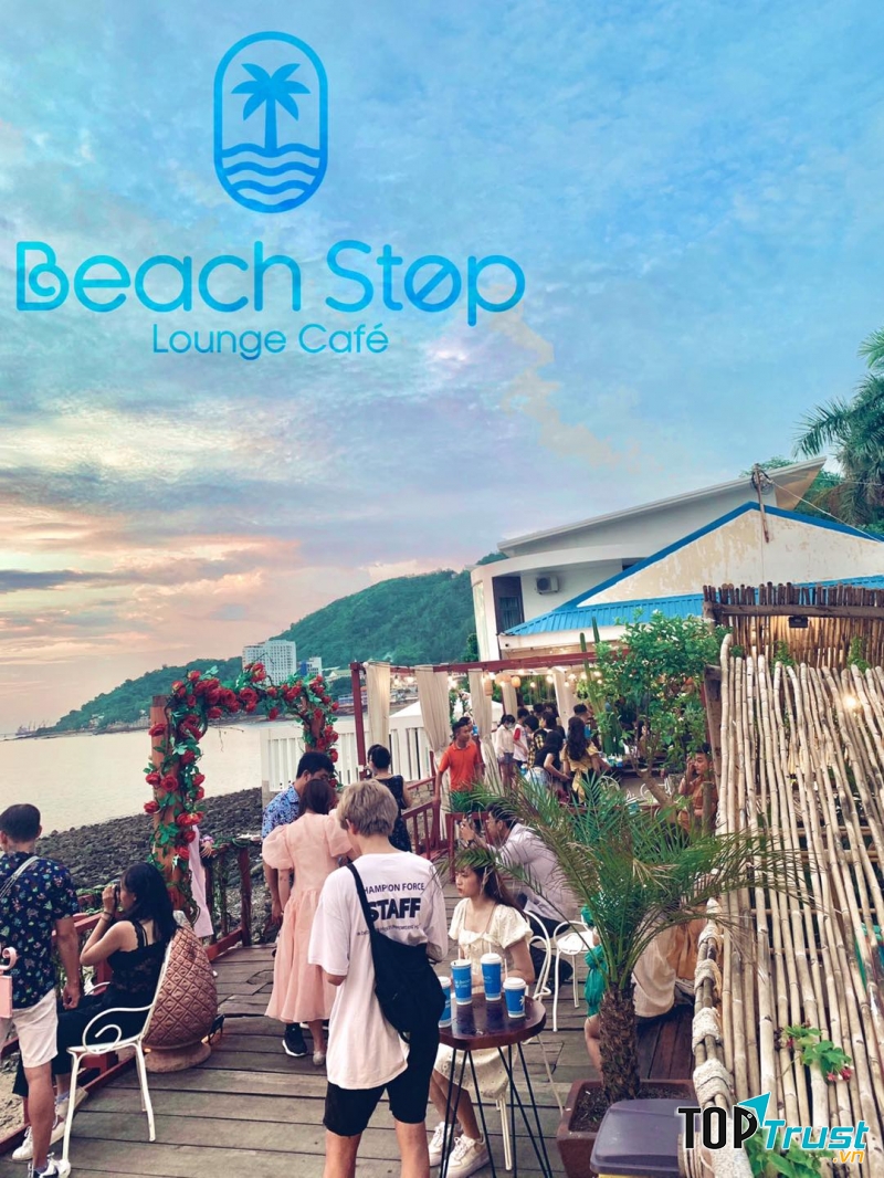 Beach Stop Lounge & Café