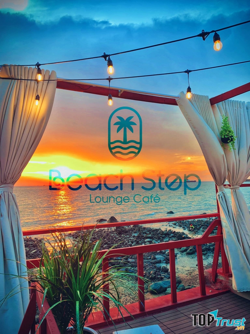 Beach Stop Lounge & Café