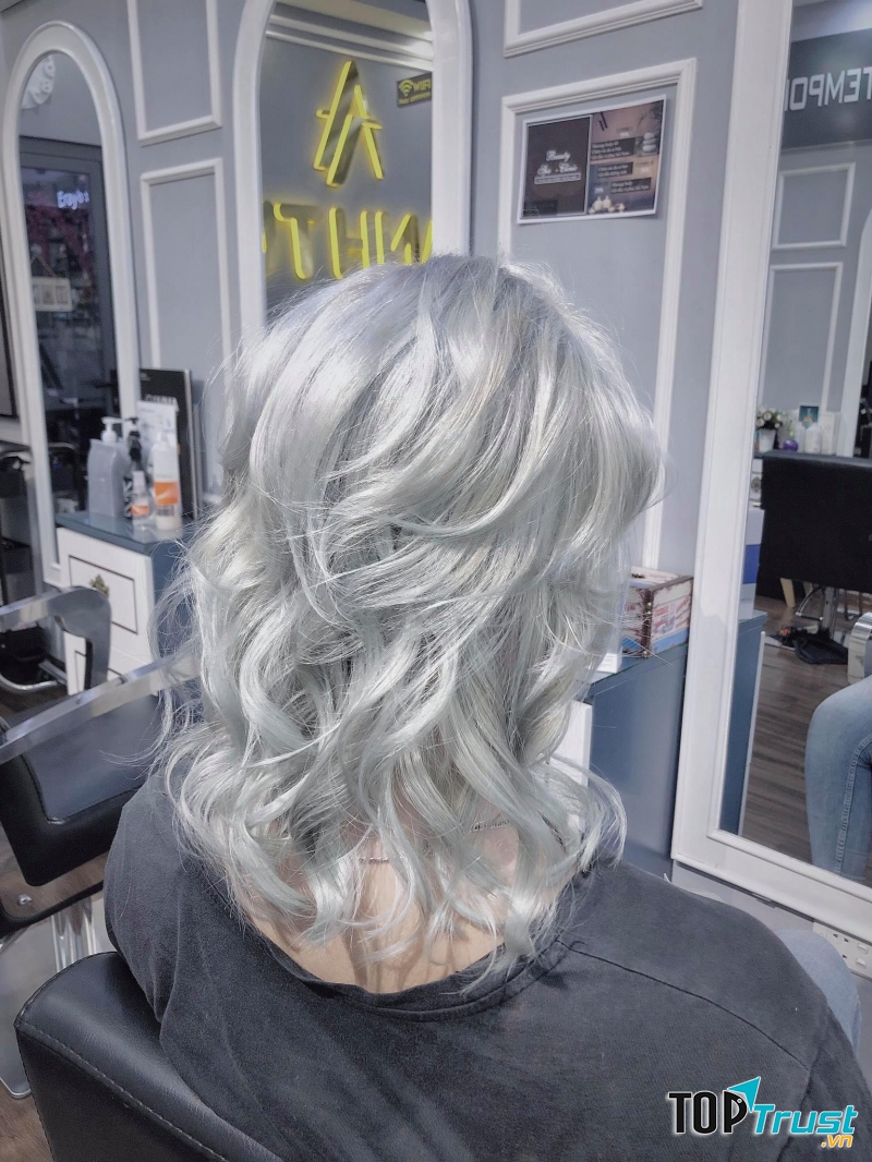 Beauty Salon Anh Tú