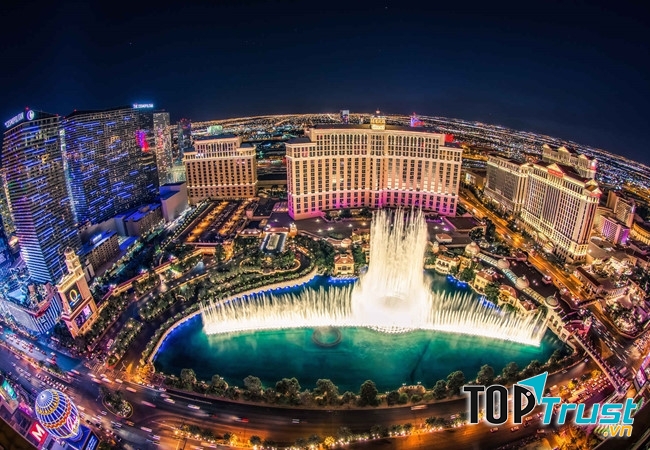Đài phun nước Bellagio ở Las Vegas