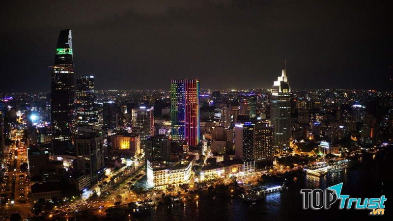 Bến Bạch Đằng về đêm