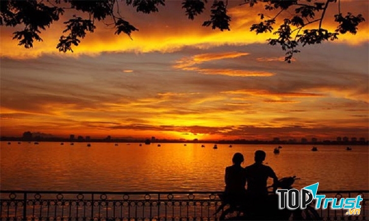 Họ sẽ có xu hướng mở lòng mình với người mà họ cảm thấy tin tưởng và gần gũi.