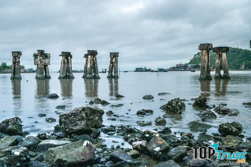 Bến Nghiêng – Bến tàu không số K15