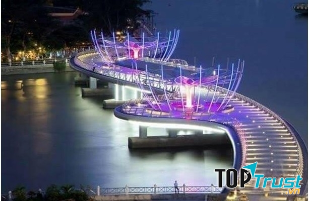 Cầu đi bộ Cần Thơ
