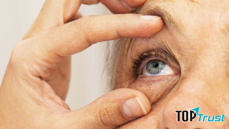 Sau tuổi 65, bạn nên đi kiểm tra định kì hàng năm.