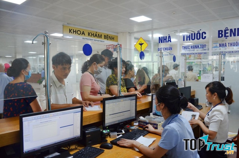 Bệnh viện đa khoa Cẩm Phả