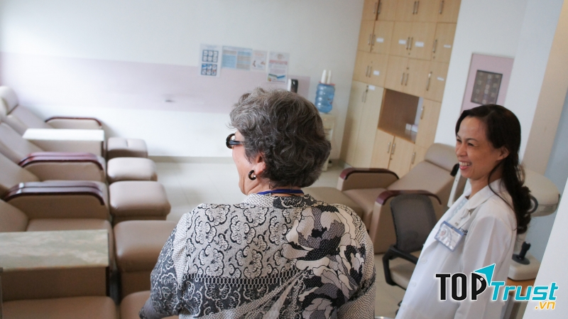 Bệnh viện Mắt Cao Thắng chào đón CEO tổ chức JCI