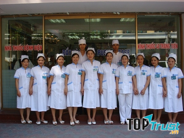 Đội ngũ nhân viên Bệnh viện Mắt Hitec