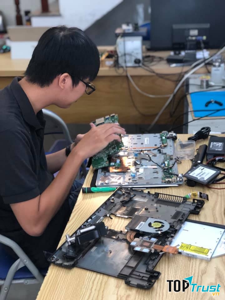 Bệnh viện máy tính Bình Dân - Libras