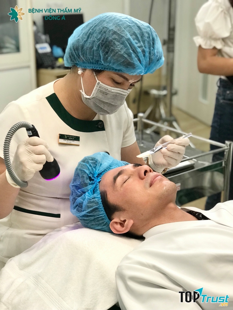 Bệnh Viện Thẩm Mỹ Đông Á