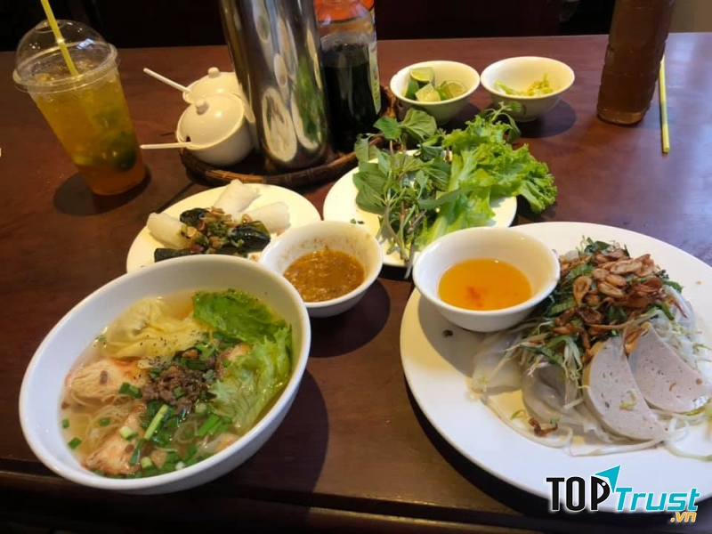 Bếp chay Phạm Hồng Phước