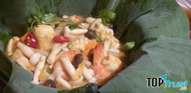 Bếp Nhà Lục Tỉnh