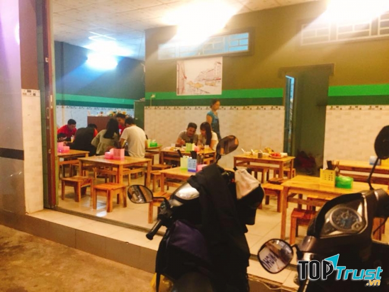 Bếp nhà Mây Mây thực sự là điểm đến tuyệt vời cho những ai mong muốn tìm đến quán ăn ấm áp, gần gũi.