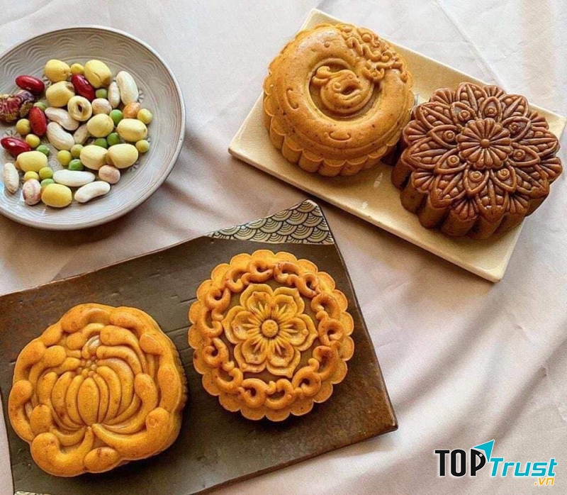 Bánh nổi tiếng với độ chắc, chất lượng, và giá cả hợp lý.