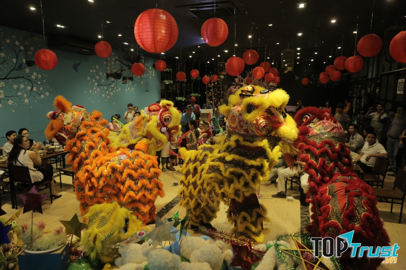 Bếp Xuka cam kết với quý vị và các bạn là mức phí của dịch vụ tổ chức lễ hội trung thu phù hợp và rẻ hơn thị trường nhiều lần