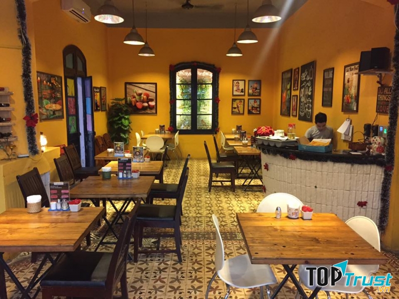 Bêtô Bistro & Tealounge - Hai Bà Trưng