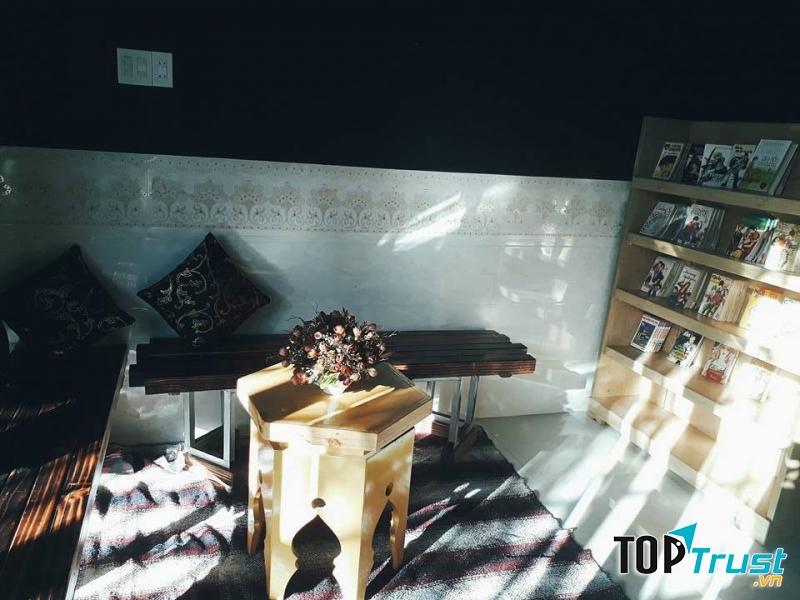 Quán có phong cách hiện đại