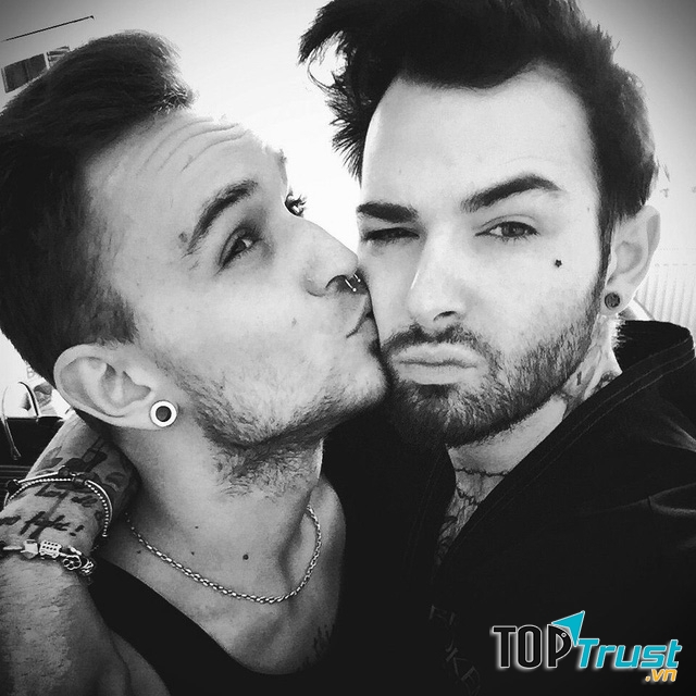 Bị gay làm phiền