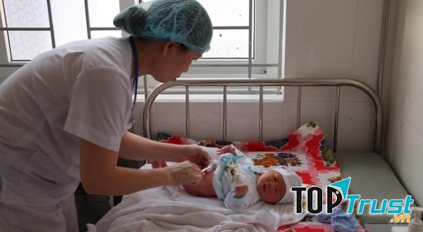 Không được để da bé quá khô