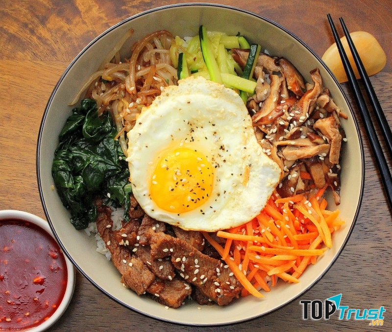 Món cơm trộn Hàn Quốc