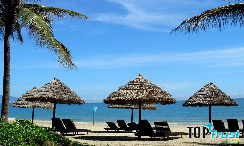 Biển Cửa Đại