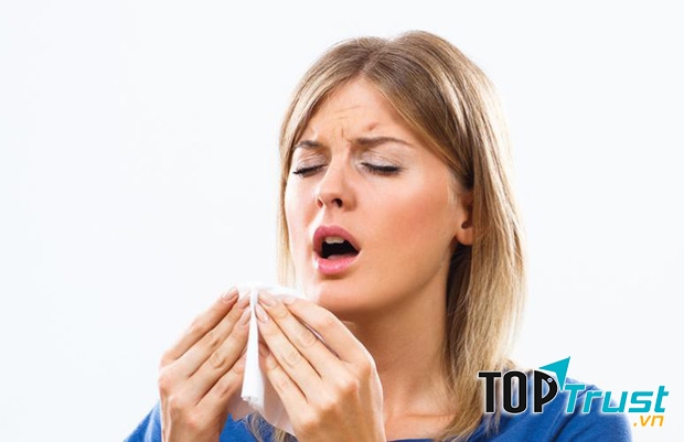 Dùng khắn khi hắt hơi