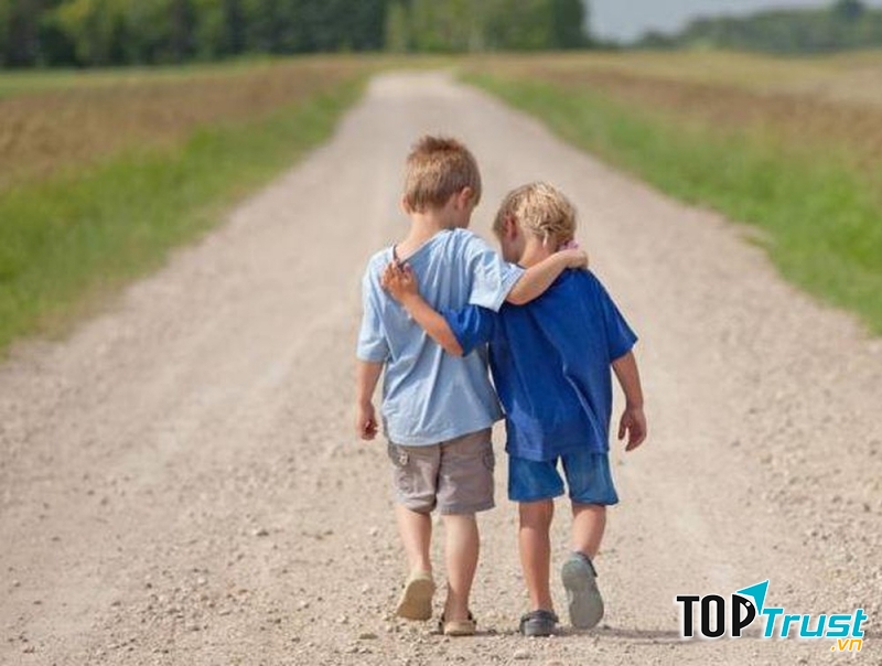 Làm quen với những người bạn mới