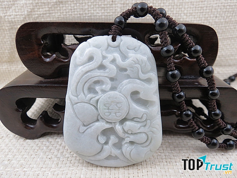 Cặp đôi Rồng Phượng thường được sử dụng để cầu may trong tình yêu và hôn nhân