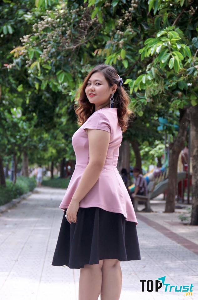 Big Lady luôn luôn sử dụng người mẫu có thân hình đầy đặn để quảng bá sản phẩm của mình.