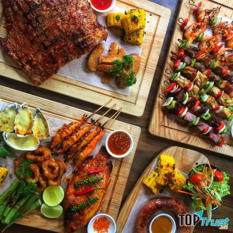 Cách trang trí hấp dẫn chỉ có ở Big Pig BBQ & Beer