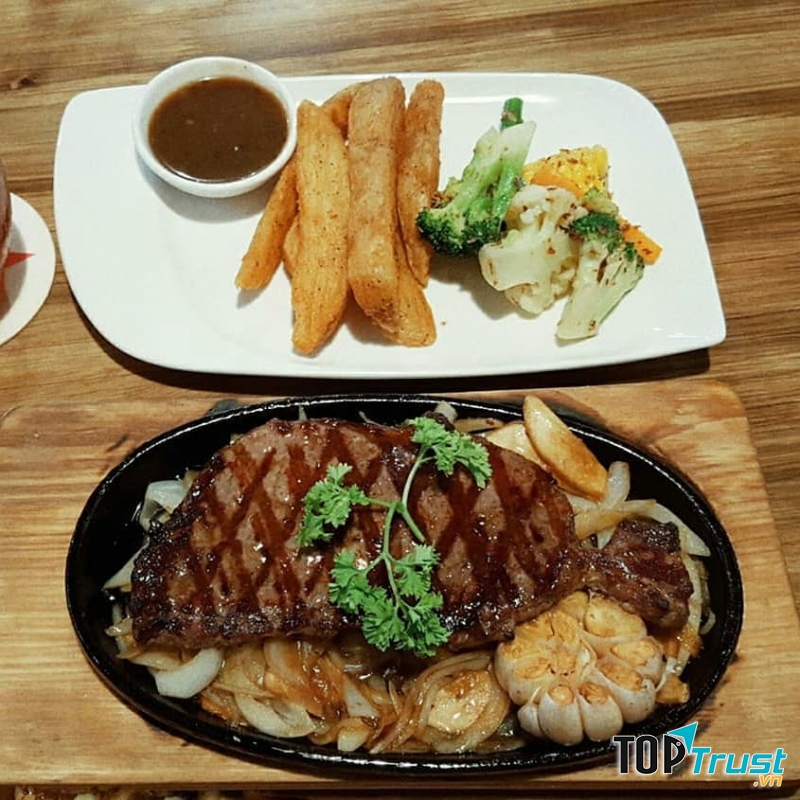 Big Pig BBQ & Beer