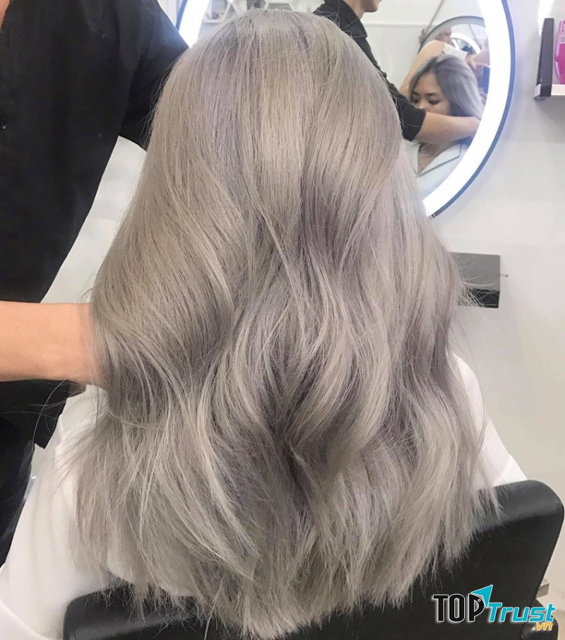 Tóc nhuộm màu khói cá tính