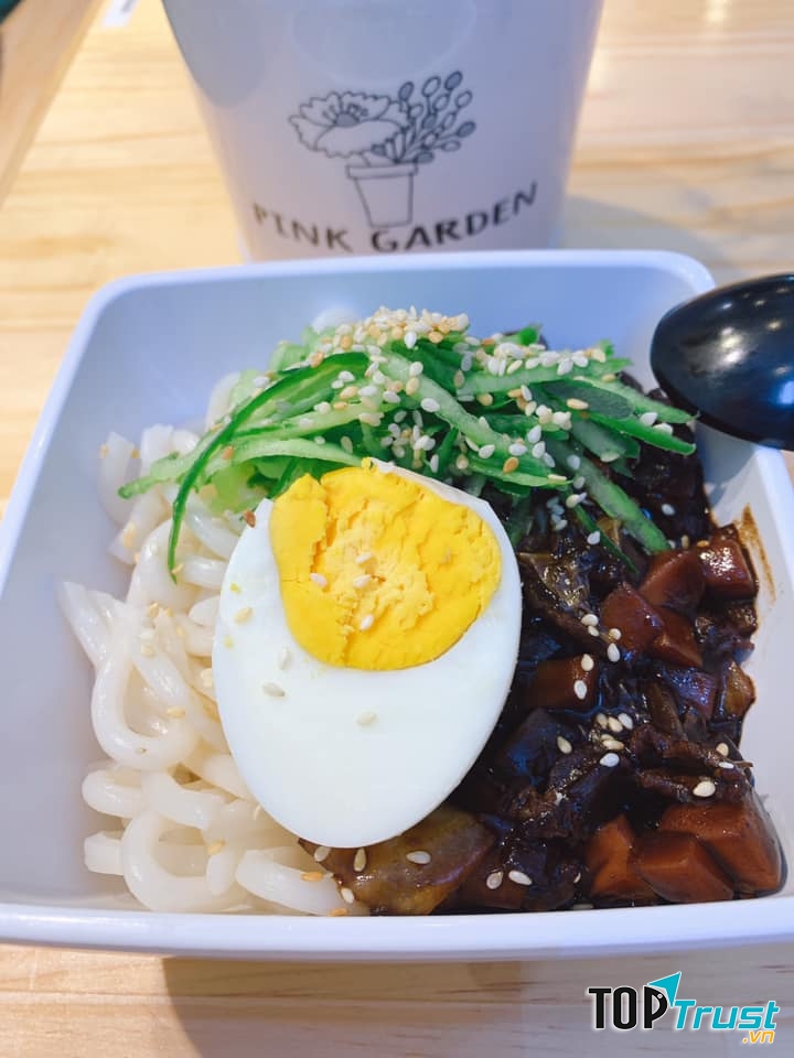 Mì trộn tương đen Hàn Quốc