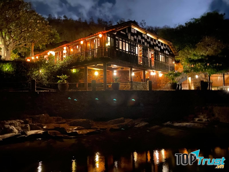 Bình An Cafe - Bình An Village