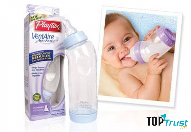 Bình sữa Playtex có cổ cong giúp bé dễ dàng uống hết sữa và bé có thể nằm ở mọi tư thế mà vẫn uống sữa một cách dễ dàng