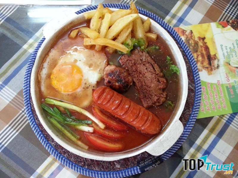 Bánh mì chảo tại Bít tết Âu Việt