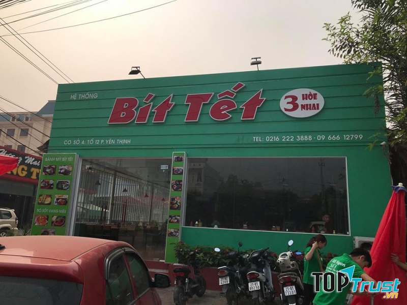 Quán bít tết Số 3 Hòe Nhai