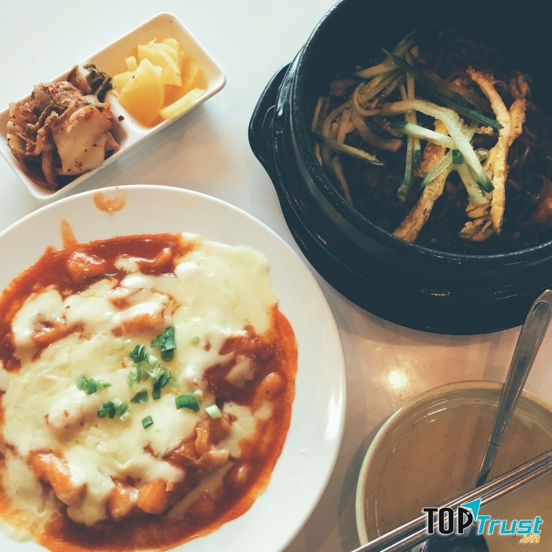 Món ngon tại nhà hàng