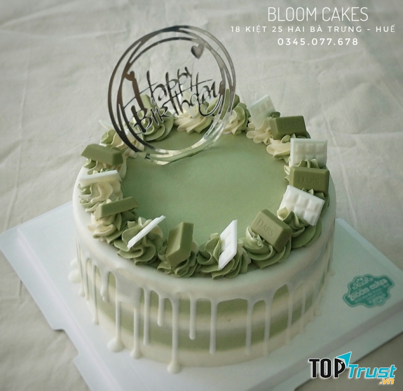 Bloom cakes