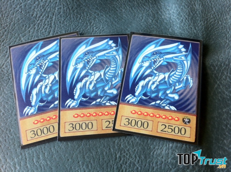 Blue-Eyes White Dragon