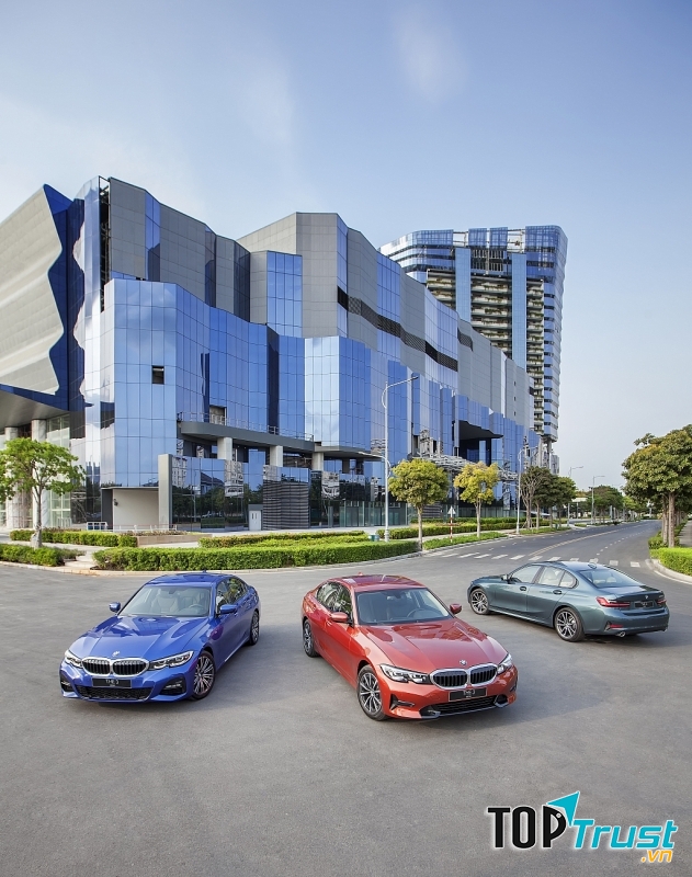 BMW 3-Series:1,899 – 2,499 tỷ đồng