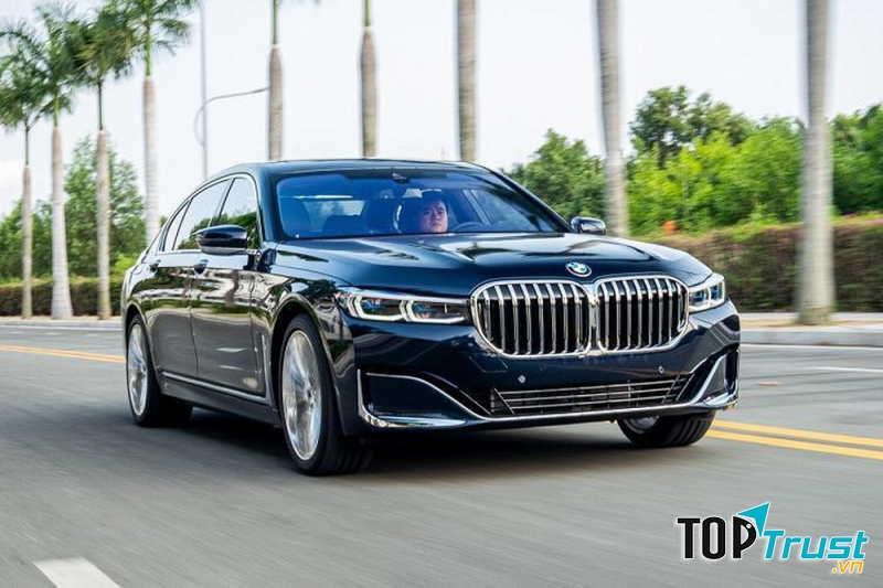 BMW 730Li Pure Execllence - 4,999 tỷ đồng