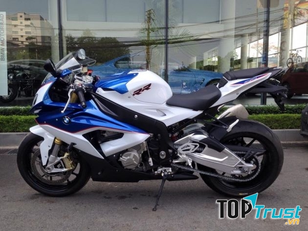 Giá bán BMW S1000RR: 758.000.000 đồng