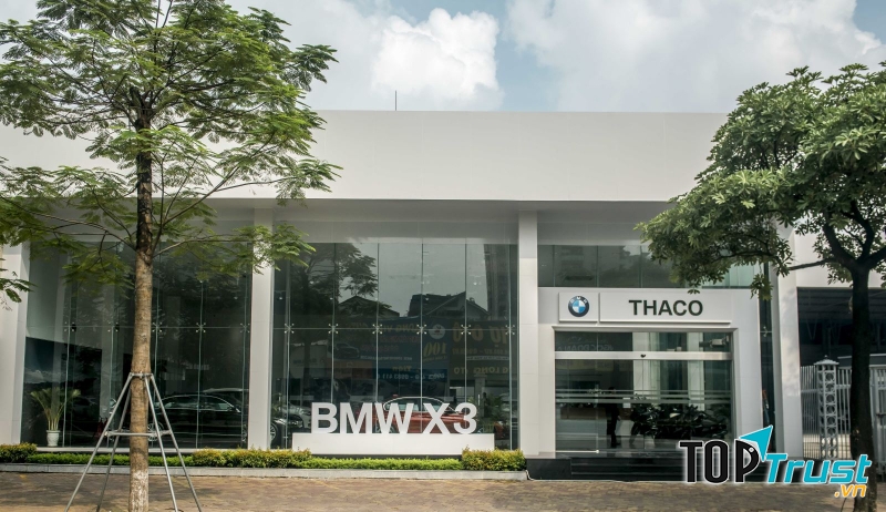 Showroom BMW Lê Văn Lương