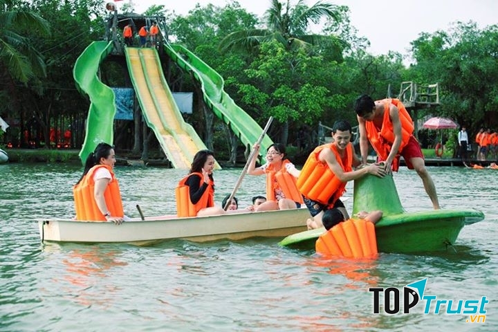 Bò cạp vàng