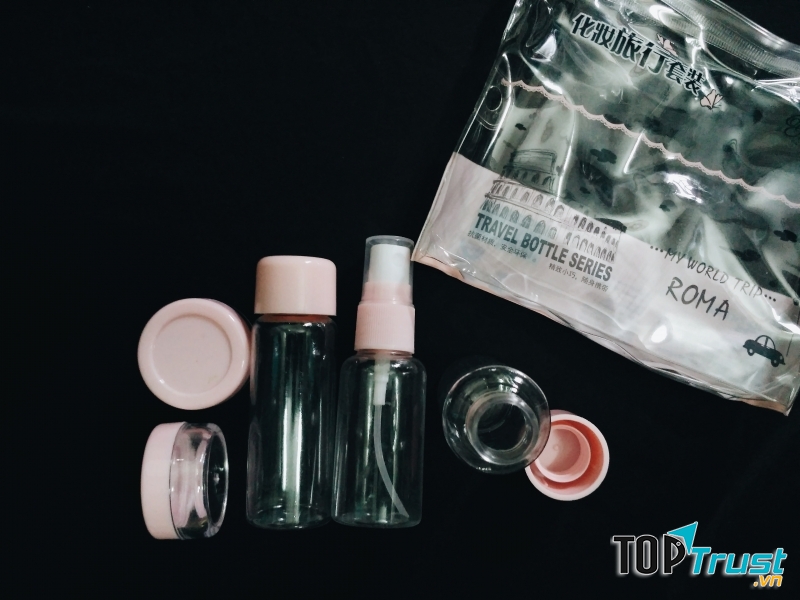 Bộ chai lo mang theo gọn gàng, tiện lợi