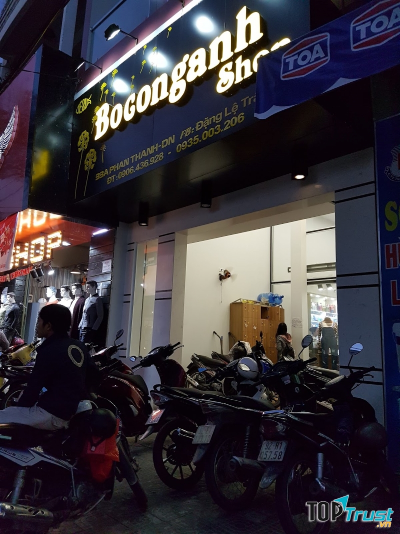 Nhắc đến shop Bồ Công Anh thì hầu như ai cũng biết bởi mức giá mềm và quần áo lại rất thời trang dành cho cả tuổi teen lẫn dân công sở